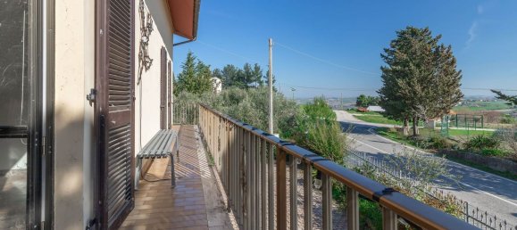 12 rooms House in Corinaldo, Italy No. 151780 13