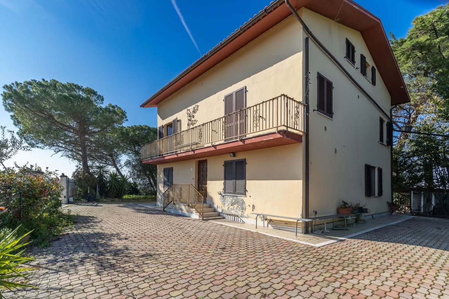 12 rooms House in Corinaldo, Italy No. 151780