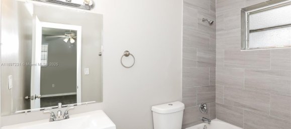 3 bedrooms Villa for rent in Miami, Miami-Dade, Florida, USA № 615906 8