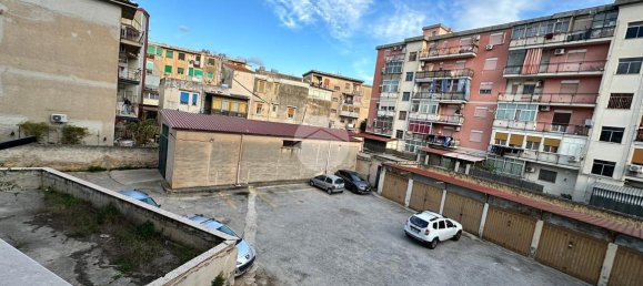 3غرفة شقة في Palermo, Italy رقم 115513 35