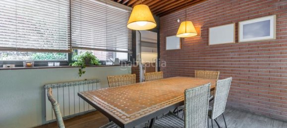 5 Schlafzimmer Doppelhaus in Sant Cugat Del Valles, Spain, Nr. 161069 32