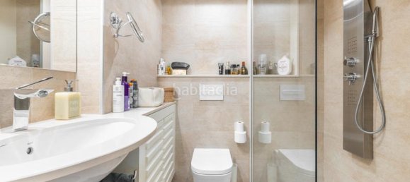 5 Schlafzimmer Doppelhaus in Sant Cugat Del Valles, Spain, Nr. 161069 46