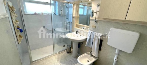 Квартира с 3 спальнями в Удине, Италия № 258519 17