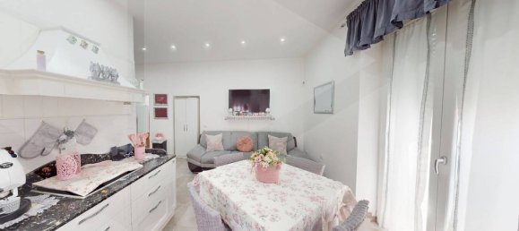 3 rooms Apartment in Sant'Anastasia, Italy No. 315860 16