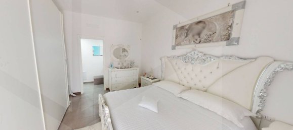 3 rooms Apartment in Sant'Anastasia, Italy No. 315860 3