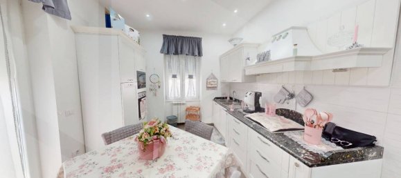 3 rooms Apartment in Sant'Anastasia, Italy No. 315860 17