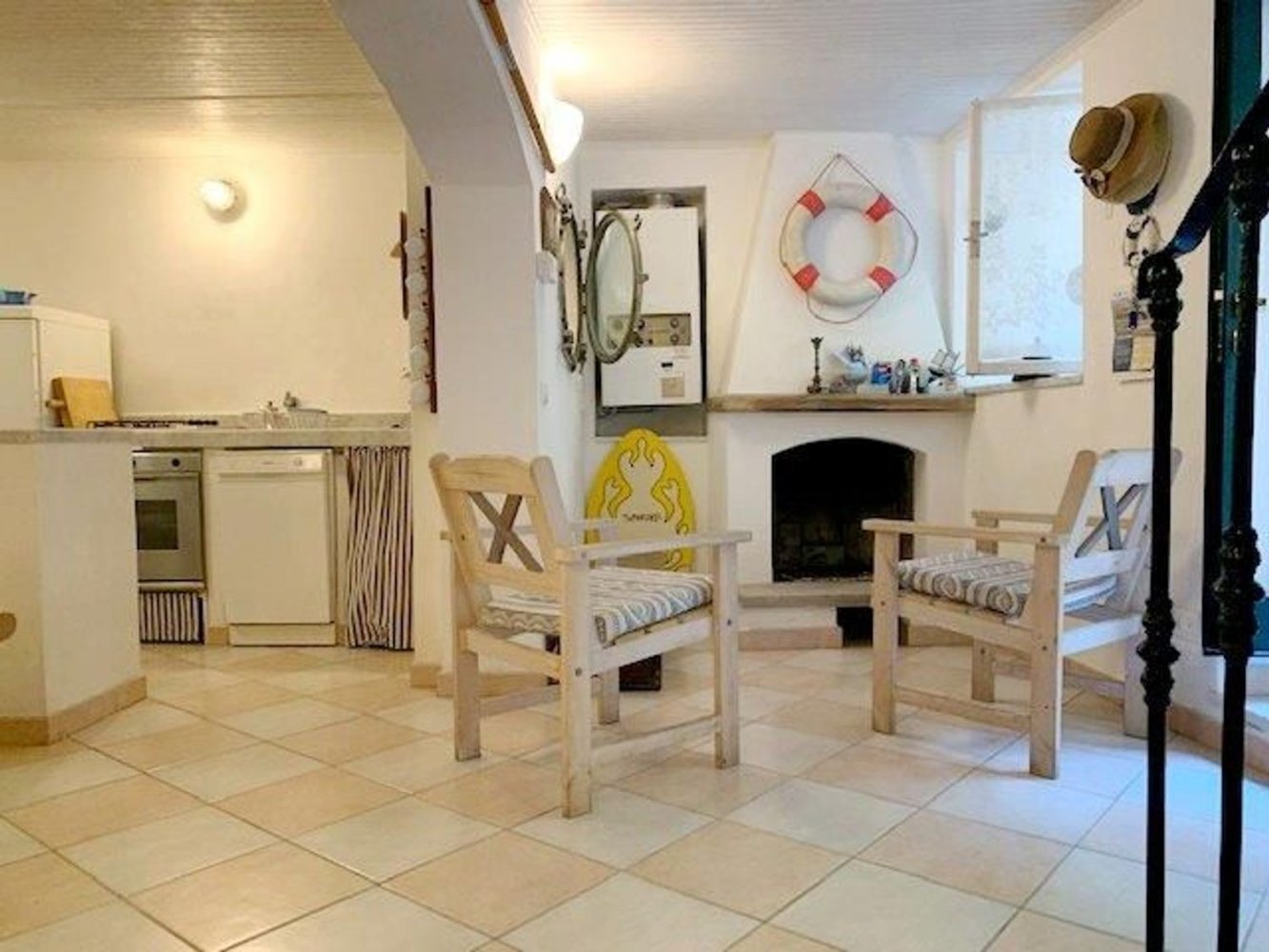 5 rooms Apartment in Lerici, Italy No. 35805