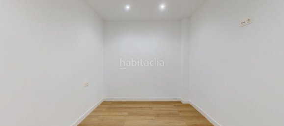 Apartamento de 3 dormitorios en Comunidad Autónoma Vasca, Spain No. 142591 3