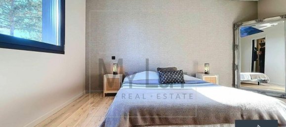 4 bedrooms Castles in Vitry-sur-Orne, France No. 337679 22