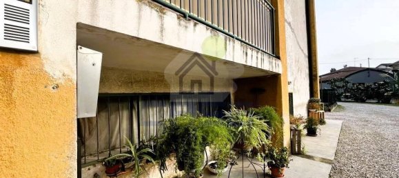 3-salle Appartement à Asola, Italy No. 37224 85