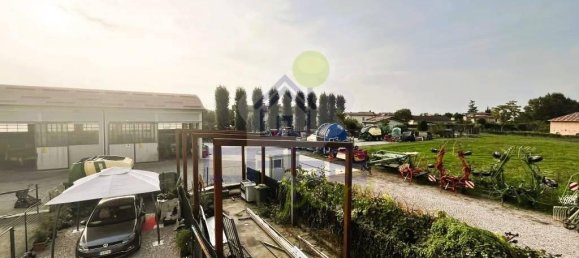 3-salle Appartement à Asola, Italy No. 37224 55