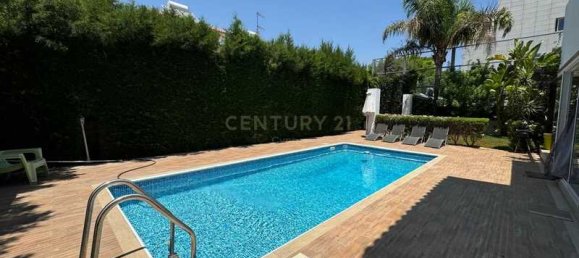 4 bedrooms Villa in Agios Athanasios, Cyprus No. 18943 9