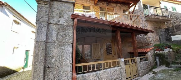 2 chambres Maison à Armamar, Portugal No. 158969 2