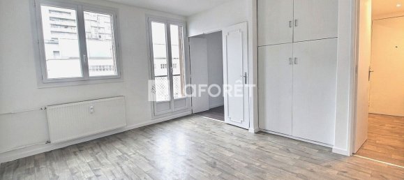 Estudio en Gennevilliers, France No. 151237 6