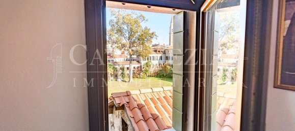 4 rooms Duplex in Venice, Italy No. 126132 8