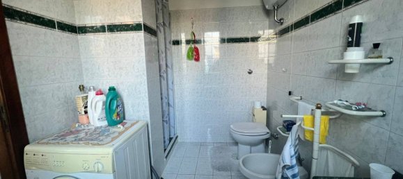 Дом с 3 спальнями в Фрозиноне, Италия № 144770 8