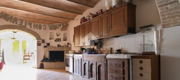 3 Schlafzimmer Haus in Città di Castello, Italy, Nr. 42151 13