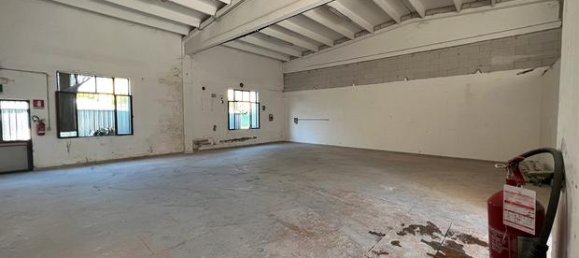 1 room Warehouse in Capriolo, Italy No. 257274 2