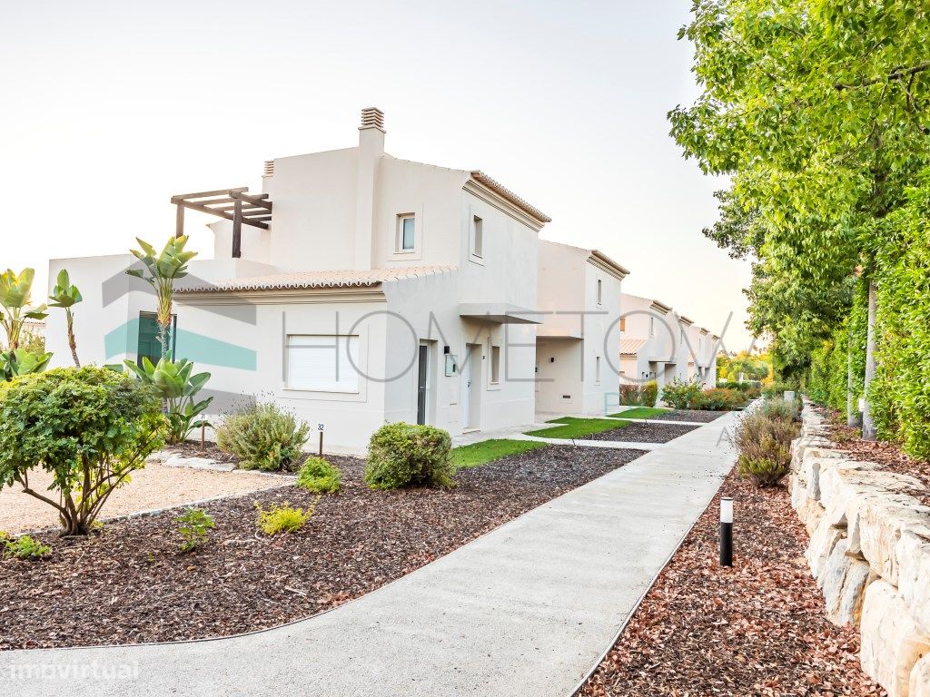 Casa de 2 dormitorios en Lagoa, Portugal No. 12800