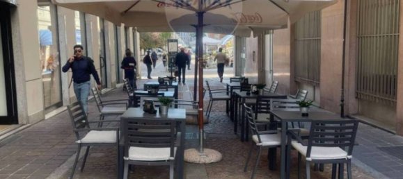 Коммерческая недвижимость с 1 комнатой в Монца, Италия № 56278 2