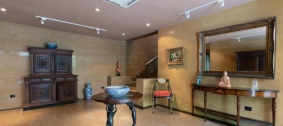 5 bedrooms Villa in Kamala, Thailand No. 12531 11