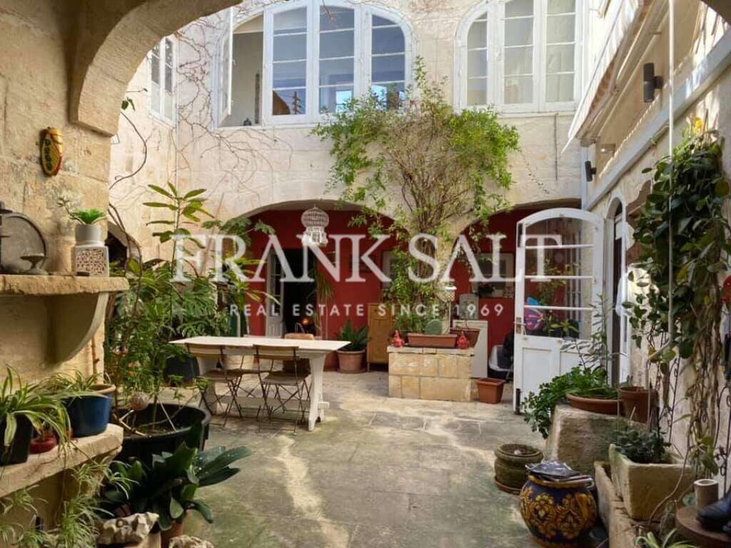 3 bedrooms House in Wardija, Malta No. 10238