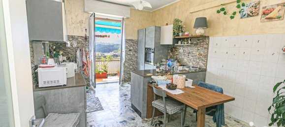 6-salle Appartement à Serra Riccò, Italy No. 280847 12