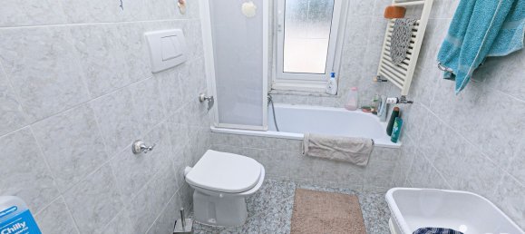 6-salle Appartement à Serra Riccò, Italy No. 280847 39