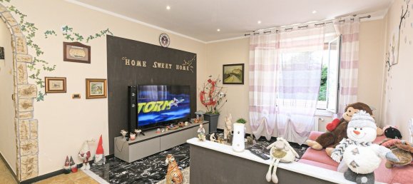 6-salle Appartement à Serra Riccò, Italy No. 280847 32