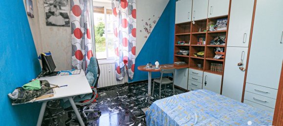 6-salle Appartement à Serra Riccò, Italy No. 280847 4