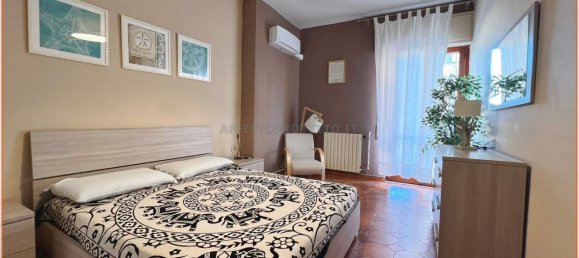 4 bedrooms Apartment in Formia, Italy No. 323210 3
