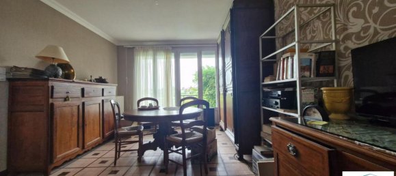 3 bedrooms House in Chateaudun, France No. 252201 4