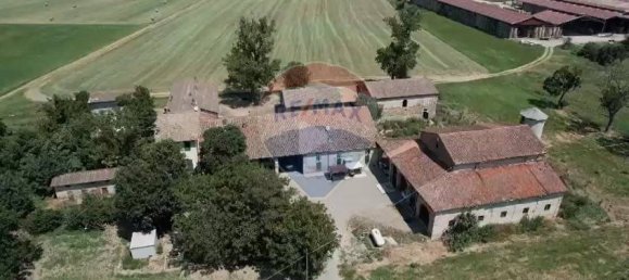 5-salle Maison à Collecchio, Italy No. 19669 2