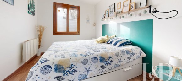 3 bedrooms House in Nogent-le-Roi, France No. 47412 7