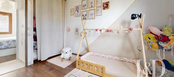 3 bedrooms House in Nogent-le-Roi, France No. 47412 9