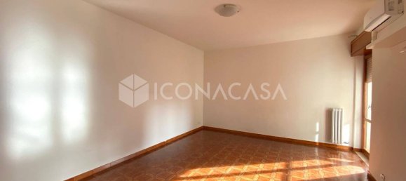 2 rooms Apartment in Modugno, Italy No. 24953 5