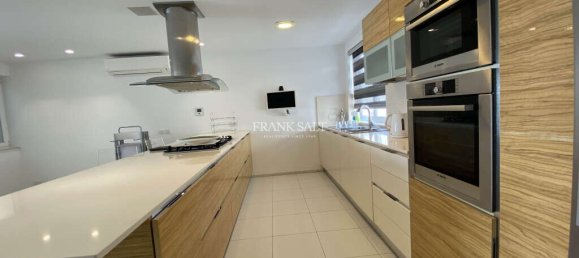 Пентхаус с 2 спальнями в Аттард, Мальта № 8898 8