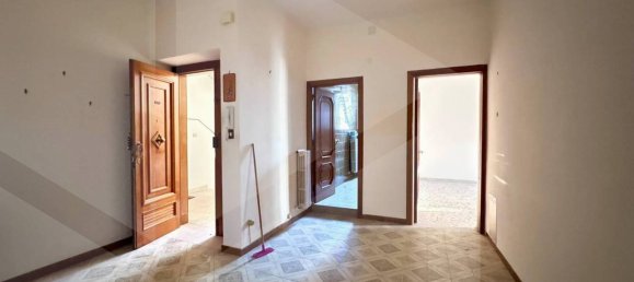 3-salle Appartement à Ostuni, Italy No. 21694 5