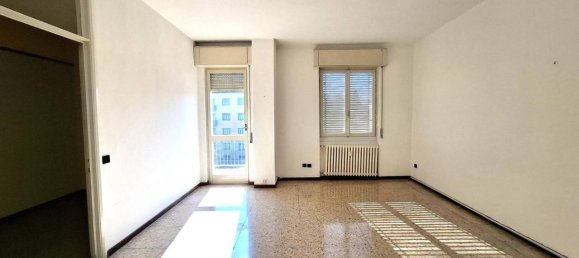 Apartamento de 3 divisões em Mariano Comense, Italy N.º 42617 2