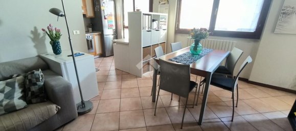 3-salle Appartement à Mediglia, Italy No. 60195 4