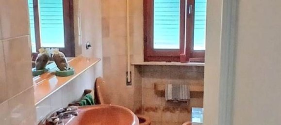 5 bedrooms Apartment in Siena, Italy No. 323140 11