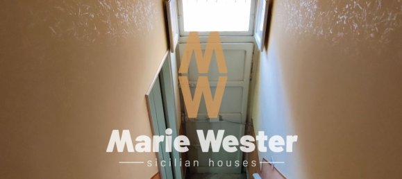 11-salle Maison de ville à Termini Imerese, Italy No. 123643 30