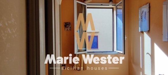 11-salle Maison de ville à Termini Imerese, Italy No. 123643 24