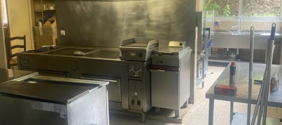 20-Zimmer Gewerbliche Immobilie in Bannes, France, Nr. 70622 2