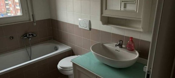 Apartamento de 3 divisões em Garbagnate Milanese, Italy N.º 6891 4