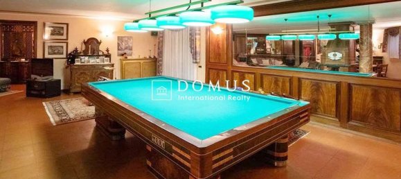 7 bedrooms Villa in Guanzate, Italy No. 333714 9