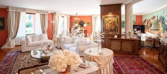 7 bedrooms Villa in Guanzate, Italy No. 333714 6