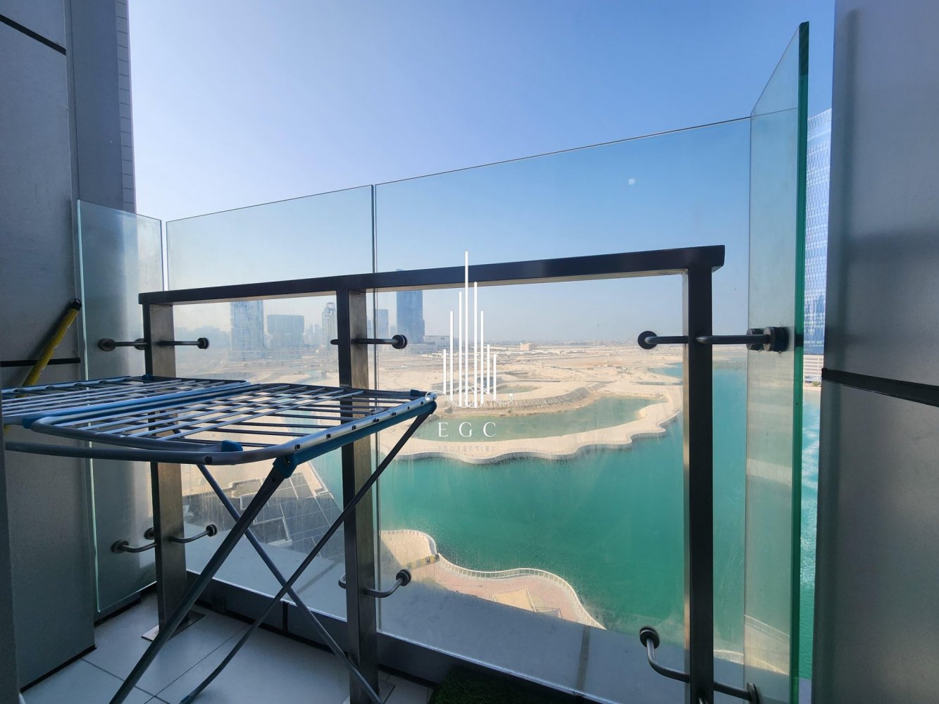 Apartamento de 2 dormitorios en Al Reem Island, UAE No. 93812