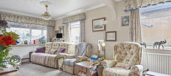 4 bedrooms House in Egham, United Kingdom No. 8629 22