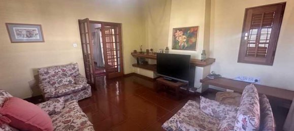 Villa de 5 dormitorios en Strovolos, Cyprus No. 18041 8